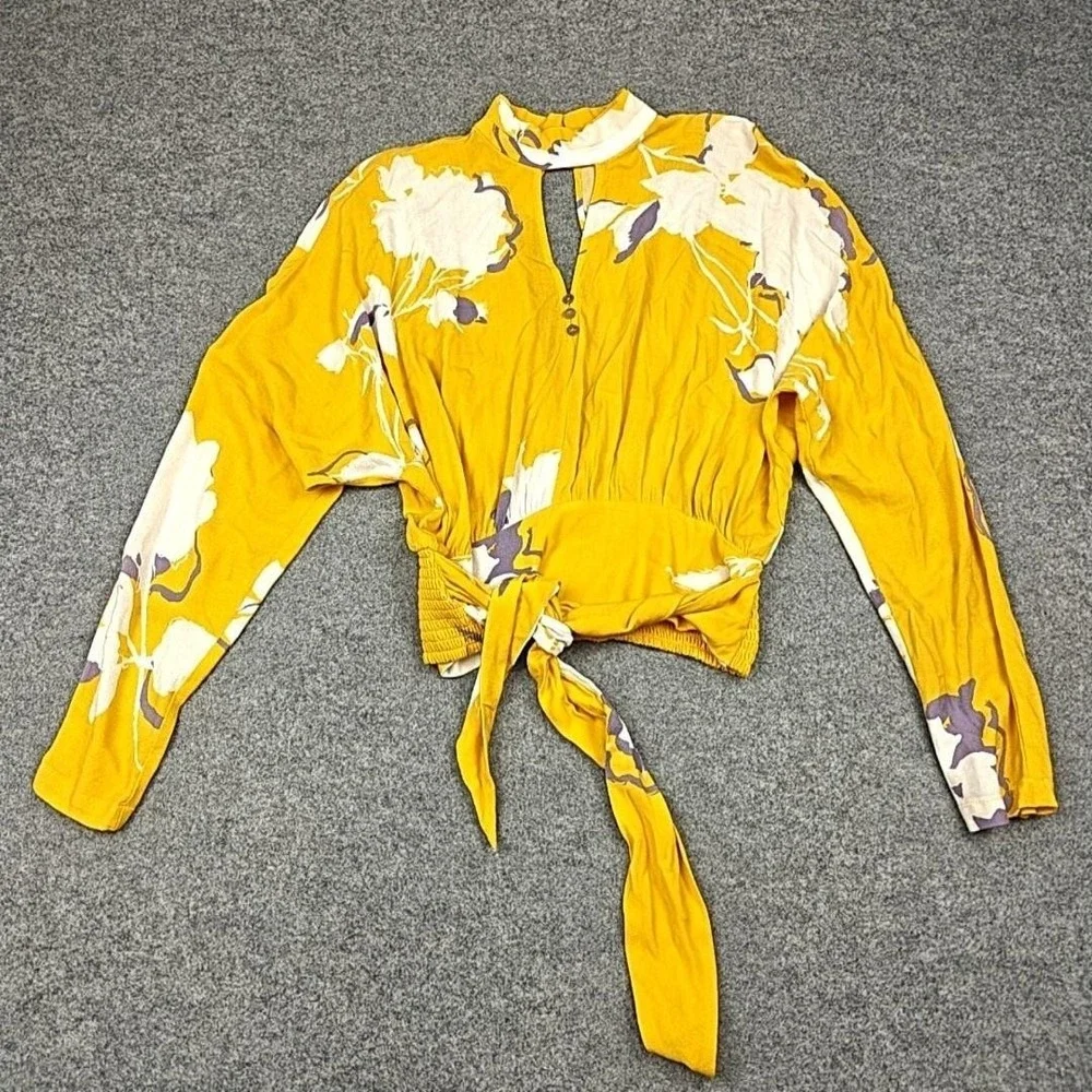 Free People Blouse Womens Small Yellow Floral‎ Mock Neck Tie Waist Cropped Top